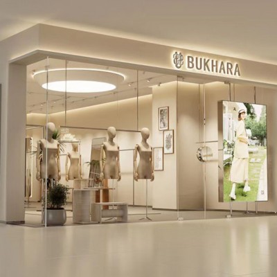 河南区万达广场BUK H A R A专柜门店！